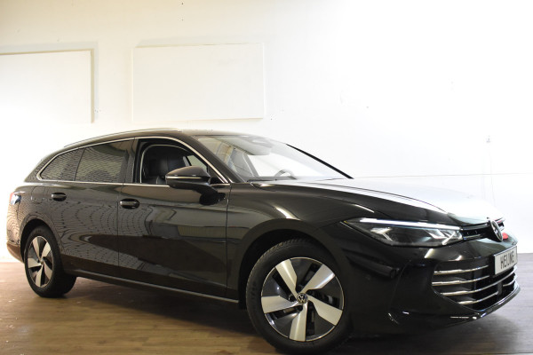 Volkswagen Passat Variant 1.5 eTSI 150PK DSG BUSINESS 360-CAMERA/ALCANTARA/TREKHAAK