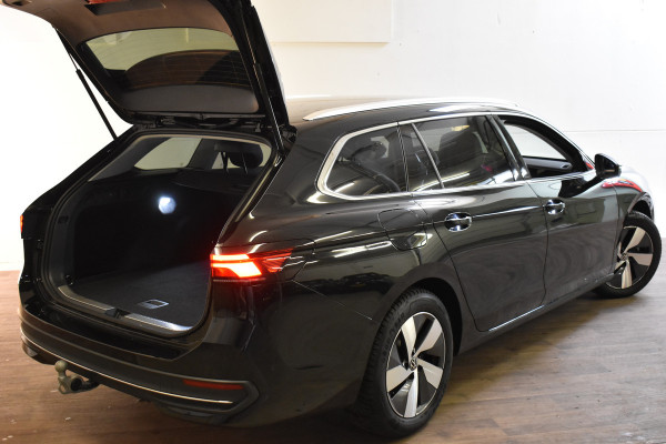 Volkswagen Passat Variant 1.5 eTSI 150PK DSG BUSINESS 360-CAMERA/ALCANTARA/TREKHAAK