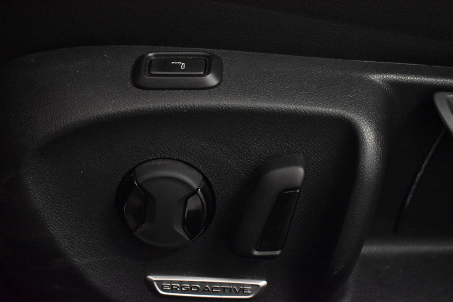 Volkswagen Passat Variant 1.5 eTSI 150PK DSG BUSINESS 360-CAMERA/ALCANTARA/TREKHAAK