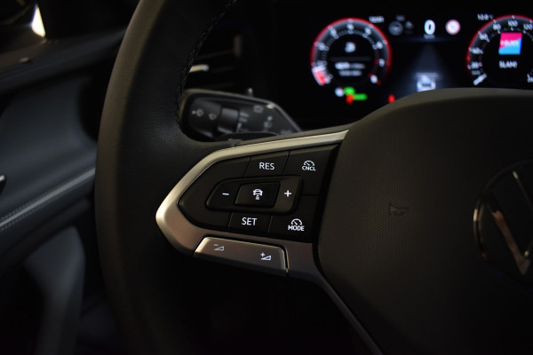 Volkswagen Passat Variant 1.5 eTSI 150PK DSG BUSINESS 360-CAMERA/ALCANTARA/TREKHAAK