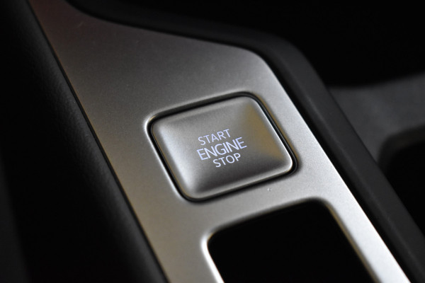 Volkswagen Passat Variant 1.5 eTSI 150PK DSG BUSINESS 360-CAMERA/ALCANTARA/TREKHAAK