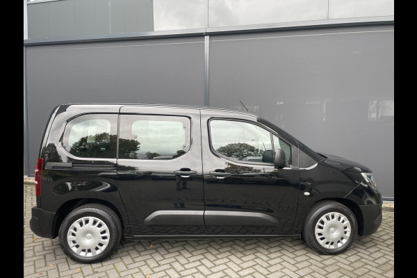 Opel Combo Tour 1.2 Turbo L1H1 Edition Airco - Cruise control - Parkeer sensoren achter - MF stuurwiel -  Apple carplay/Android auto - Bluetooth - Zijschuifdeur L+R Opel Combo Tour 1.2 Turbo L1H1 Edition Airco - Cruise control - Parkeer sensoren achter - MF stuurwiel -  Apple carplay/Android auto - Bluetooth - Zijschuifdeur L+R