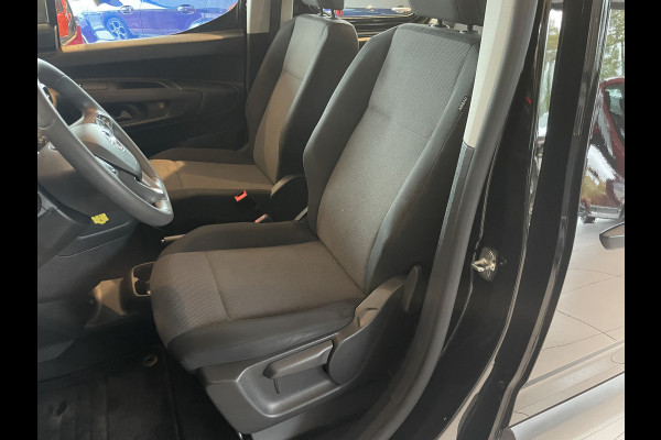 Opel Combo Tour 1.2 Turbo L1H1 Edition Airco - Cruise control - Parkeer sensoren achter - MF stuurwiel -  Apple carplay/Android auto - Bluetooth - Zijschuifdeur L+R Opel Combo Tour 1.2 Turbo L1H1 Edition Airco - Cruise control - Parkeer sensoren achter - MF stuurwiel -  Apple carplay/Android auto - Bluetooth - Zijschuifdeur L+R