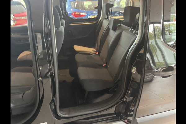 Opel Combo Tour 1.2 Turbo L1H1 Edition Airco - Cruise control - Parkeer sensoren achter - MF stuurwiel -  Apple carplay/Android auto - Bluetooth - Zijschuifdeur L+R Opel Combo Tour 1.2 Turbo L1H1 Edition Airco - Cruise control - Parkeer sensoren achter - MF stuurwiel -  Apple carplay/Android auto - Bluetooth - Zijschuifdeur L+R