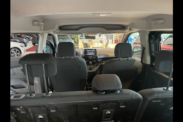 Opel Combo Tour 1.2 Turbo L1H1 Edition Airco - Cruise control - Parkeer sensoren achter - MF stuurwiel -  Apple carplay/Android auto - Bluetooth - Zijschuifdeur L+R Opel Combo Tour 1.2 Turbo L1H1 Edition Airco - Cruise control - Parkeer sensoren achter - MF stuurwiel -  Apple carplay/Android auto - Bluetooth - Zijschuifdeur L+R