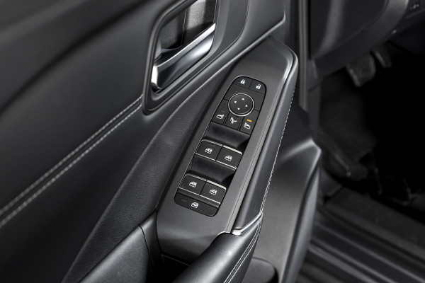 Nissan QASHQAI 1.3 MHEV Xtronic N-Connecta 158 PK - Automaat | Cold Pack | Easy Pack | Dig. Cockpit | Adapt. Cruise | PDC | 360 Camera | NAV + App. Connect | ECC | Elek. Klep | LM 18" | 6918