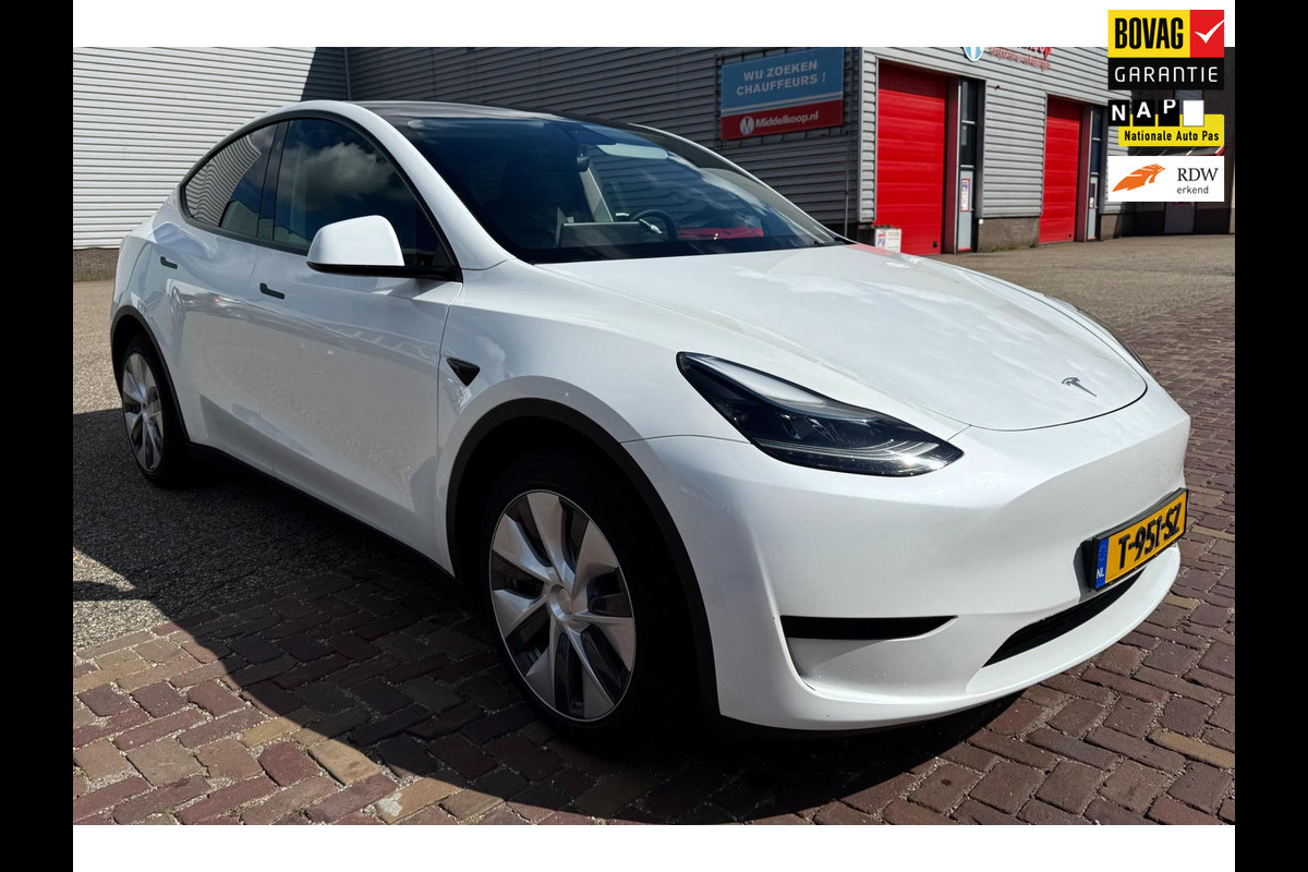 Tesla Model Y RWD 58 kWh Tesla Model Y RWD 58 kWh