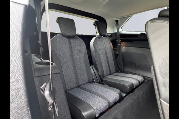 Peugeot 5008 1.6 PureTech 181 pk GT-Line, 7 persoons, achteruitrijcamera ,parelmoer, navigatie, trekhaak