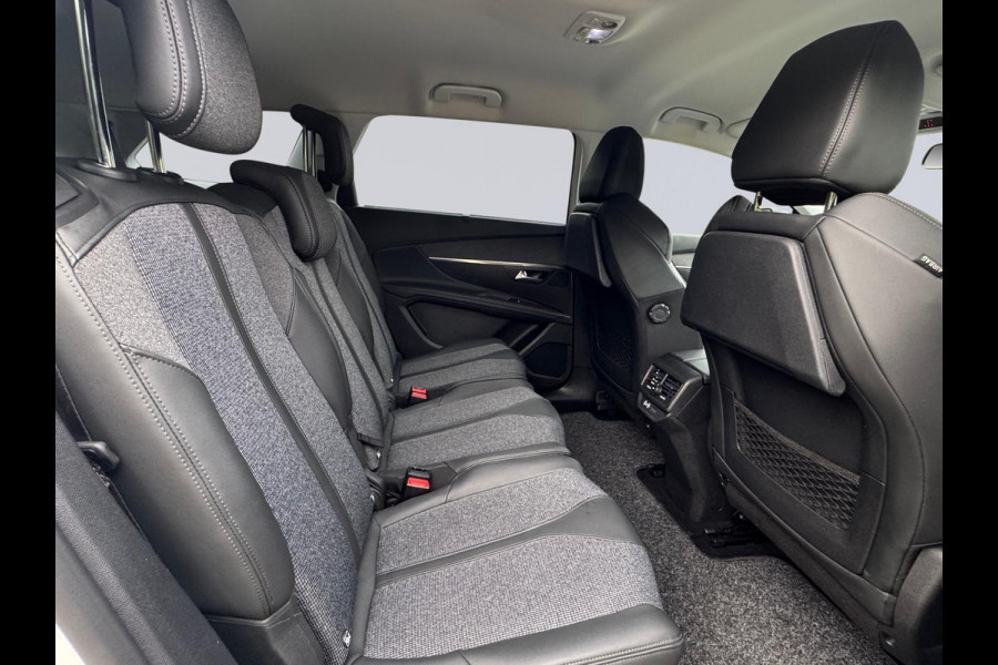 Peugeot 5008 1.6 PureTech 181 pk GT-Line, 7 persoons, achteruitrijcamera ,parelmoer, navigatie, trekhaak