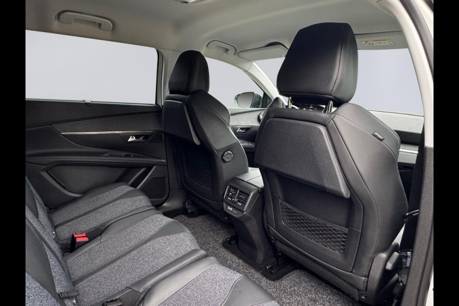 Peugeot 5008 1.6 PureTech 181 pk GT-Line, 7 persoons, achteruitrijcamera ,parelmoer, navigatie, trekhaak