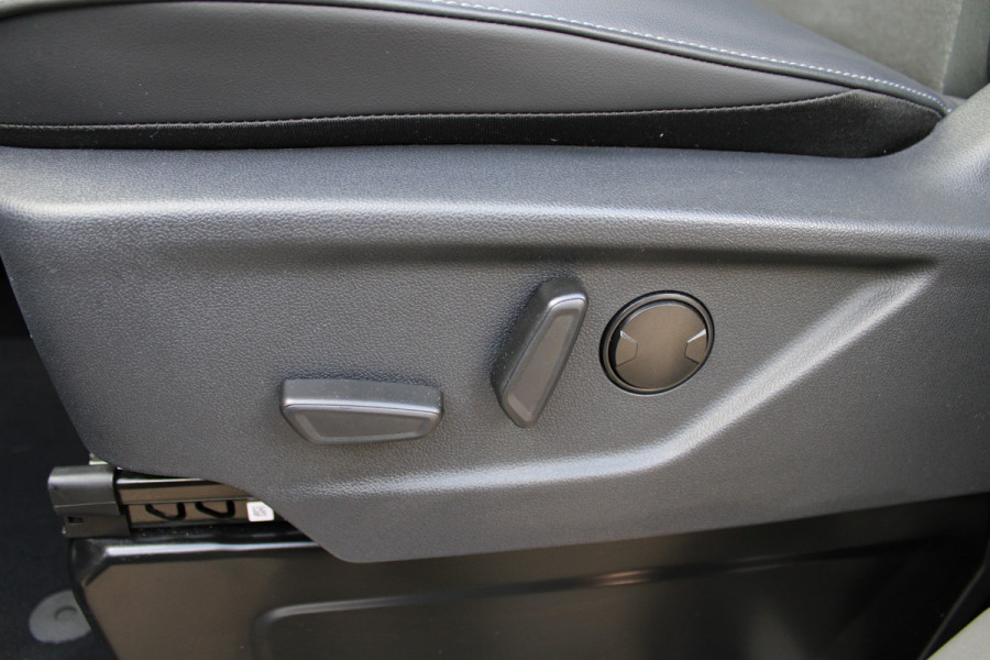 Ford Tourneo Custom 2.5 PHEV Active | Full Options | Panoramadak | Trekhaak | Led | B&O | BLIS