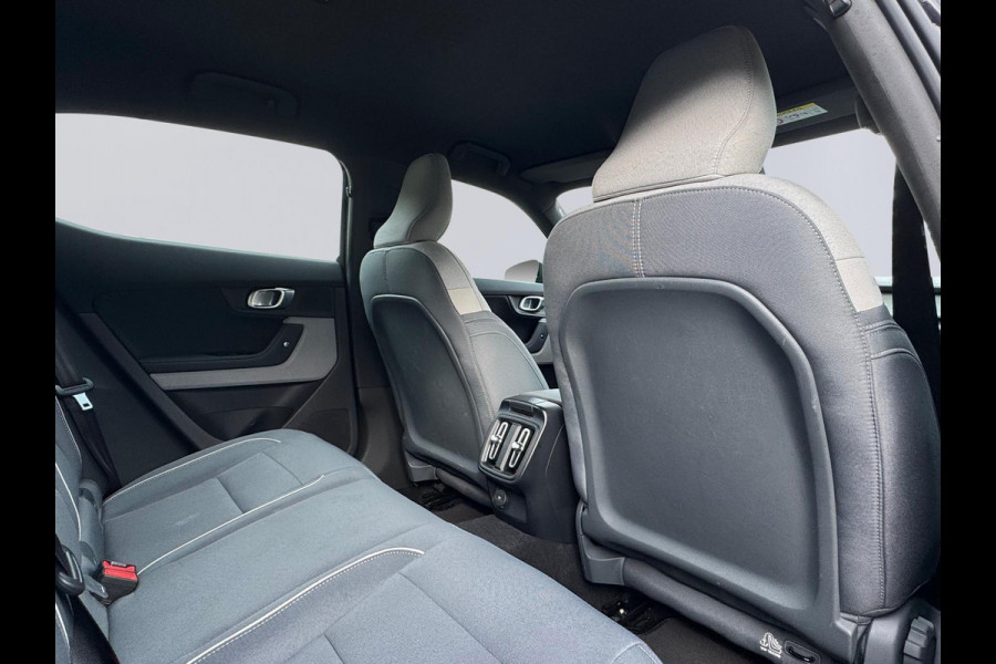 Polestar 2 Standard Range Single Motor 69 kWh, achteruitrijcamera,SOH 93,1 procent, Nederlandse auto met nationale auto pas