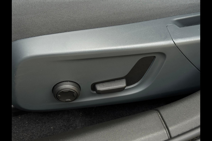 Polestar 2 Standard Range Single Motor 69 kWh, achteruitrijcamera,SOH 93,1 procent, Nederlandse auto met nationale auto pas