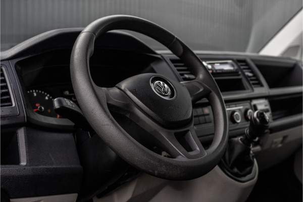 Volkswagen Transporter T5 2.0 TDI L1H1 | Koelwagen | Dag en nachtkoeling | 3-Zits | Cruise | Airco | Euro 6 Volkswagen Transporter T5 2.0 TDI L1H1 | Koelwagen | Dag en nachtkoeling | 3-Zits | Cruise | Airco | Euro 6