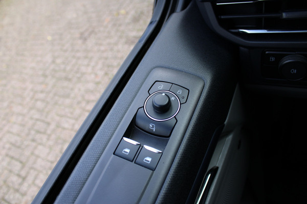 Ford Tourneo Custom 2.5 PHEV Active | Full Options | Panoramadak | Trekhaak | Led | B&O | BLIS