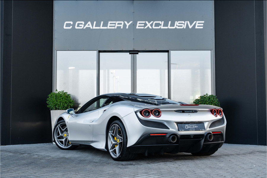 Ferrari F8 Tributo 3.9 V8 HELE - Argento Nurburgring | Passenger Display | Racing Seats | Lift