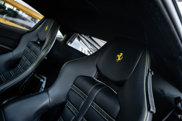 Ferrari F8 Tributo 3.9 V8 HELE - Argento Nurburgring | Passenger Display | Racing Seats | Lift