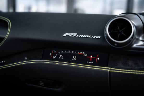 Ferrari F8 Tributo 3.9 V8 HELE - Argento Nurburgring | Passenger Display | Racing Seats | Lift