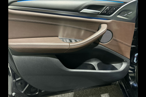 BMW iX3 High Executive 80 kWh | Panoramadak | Lederen bekleding | HUD |  21 inch Velgen | Sportstoelen | M - Sport