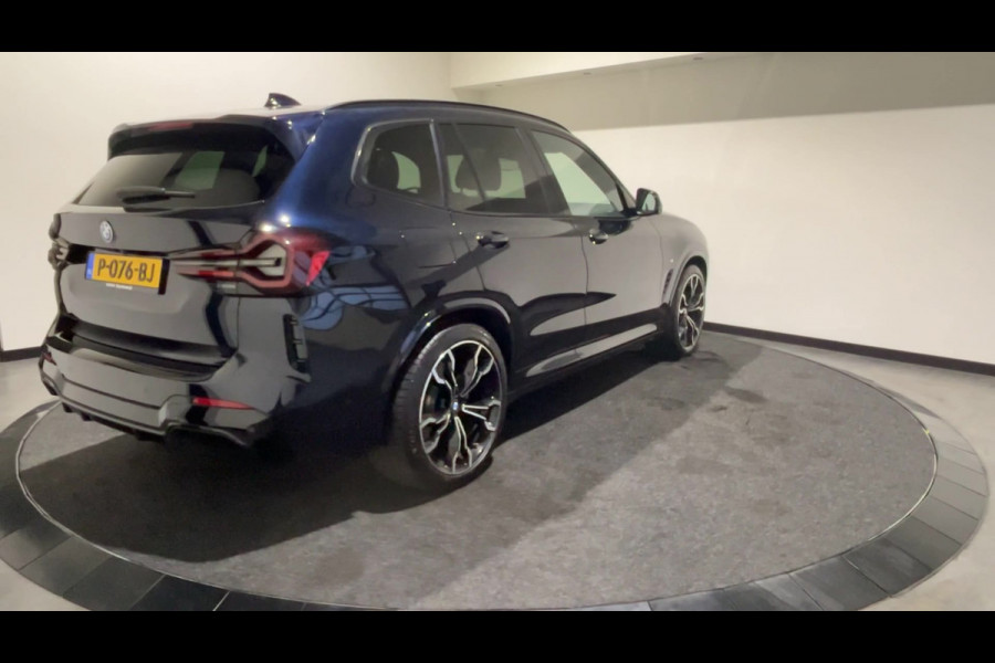 BMW iX3 High Executive 80 kWh | Panoramadak | Lederen bekleding | HUD |  21 inch Velgen | Sportstoelen | M - Sport