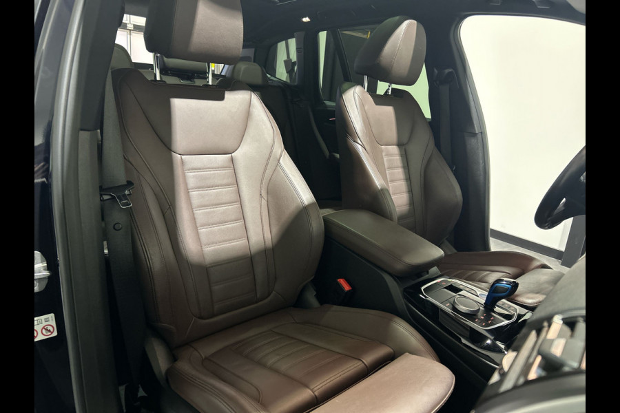 BMW iX3 High Executive 80 kWh | Panoramadak | Lederen bekleding | HUD |  21 inch Velgen | Sportstoelen | M - Sport