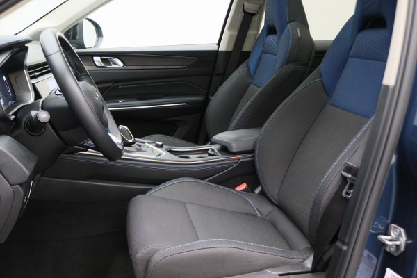 Lynk & Co 01 1.5 Plug-in Hybrid Automaat Two-Tone, Panoramadak, ACC, Keyless, Navigatie, PDC, LED, 20''