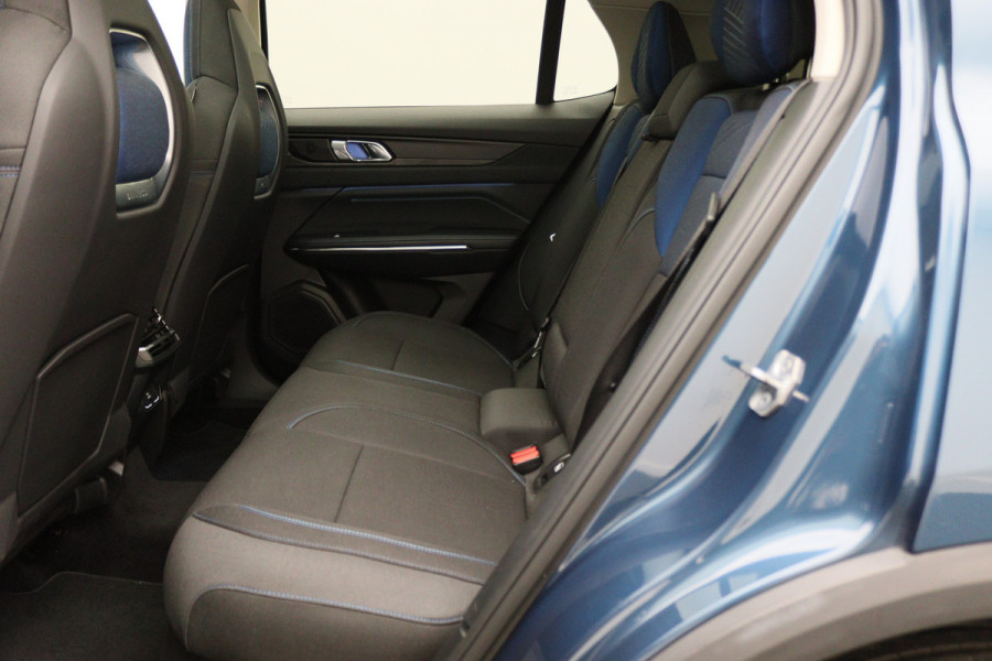 Lynk & Co 01 1.5 Plug-in Hybrid Automaat Two-Tone, Panoramadak, ACC, Keyless, Navigatie, PDC, LED, 20''