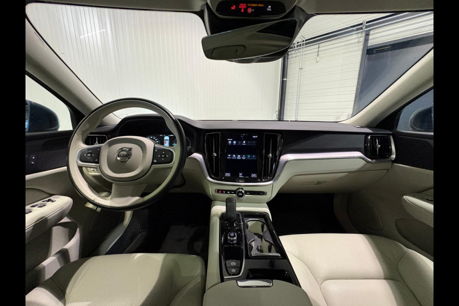 Volvo V60 T6 Aut. Plug-in Hybrid Inscription Leder ACC Panoramadak 340pk