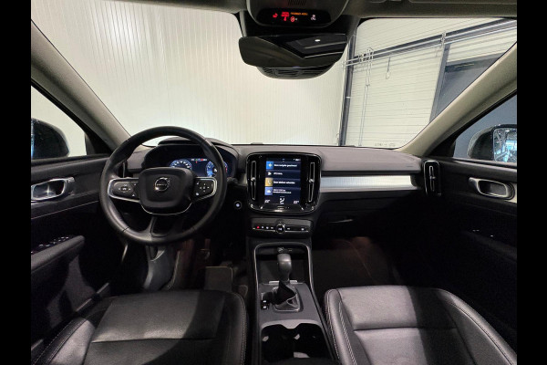 Volvo XC40 T2 Momentum Leder Panoramadak Parkeercamera 129pk