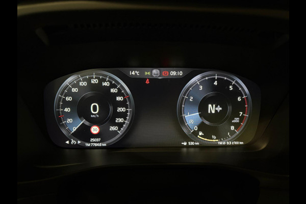 Volvo XC40 T2 Momentum Leder Panoramadak Parkeercamera 129pk