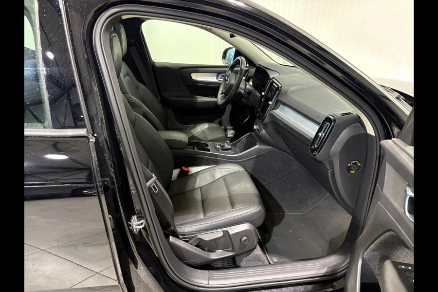 Volvo XC40 T2 Momentum Leder Panoramadak Parkeercamera 129pk