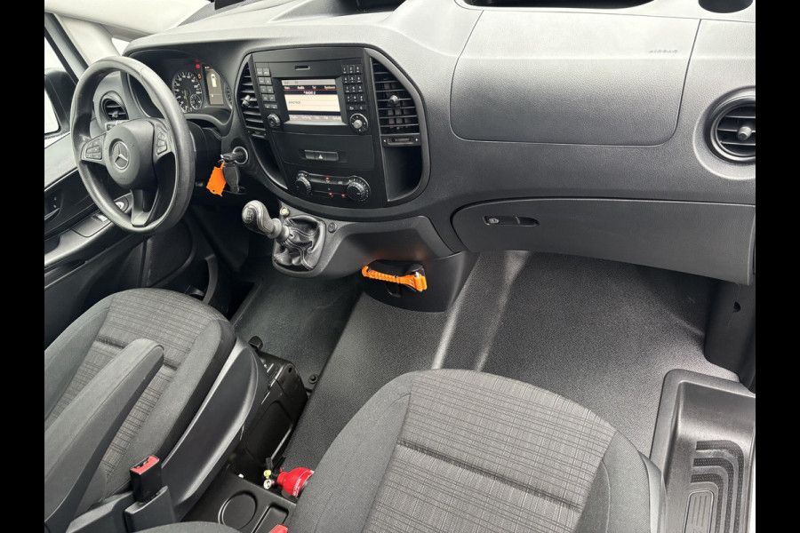 Mercedes-Benz Vito 111 CDI Lang*A/C*NAVI*CRUISE*HAAK* Mercedes-Benz Vito 111 CDI Lang*A/C*NAVI*CRUISE*HAAK*