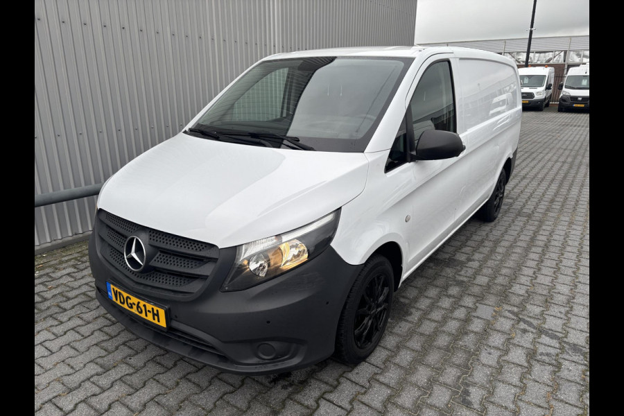 Mercedes-Benz Vito 111 CDI Lang*A/C*NAVI*CRUISE*HAAK* Mercedes-Benz Vito 111 CDI Lang*A/C*NAVI*CRUISE*HAAK*