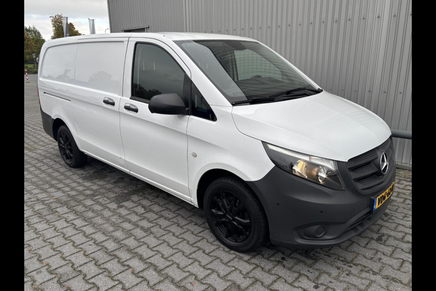 Mercedes-Benz Vito 111 CDI Lang*A/C*NAVI*CRUISE*HAAK* Mercedes-Benz Vito 111 CDI Lang*A/C*NAVI*CRUISE*HAAK*
