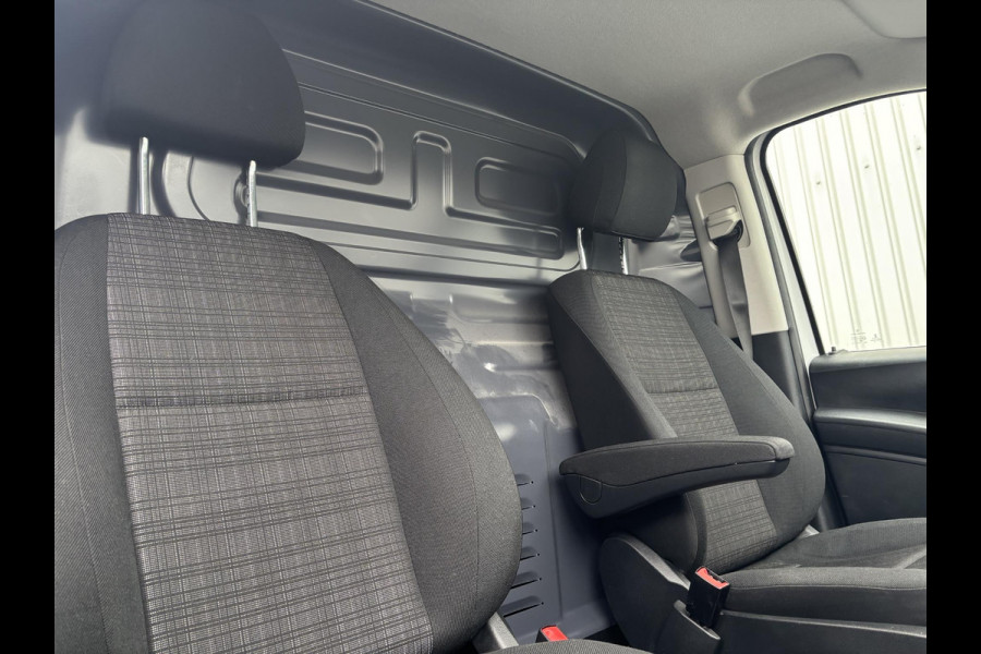 Mercedes-Benz Vito 111 CDI Lang*A/C*NAVI*CRUISE*HAAK* Mercedes-Benz Vito 111 CDI Lang*A/C*NAVI*CRUISE*HAAK*