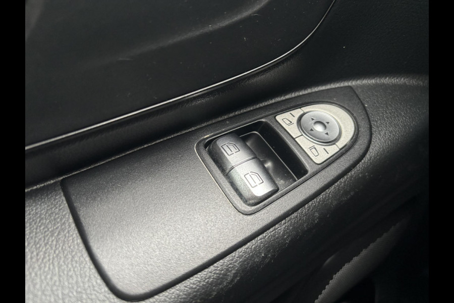 Mercedes-Benz Vito 111 CDI Lang*A/C*NAVI*CRUISE*HAAK* Mercedes-Benz Vito 111 CDI Lang*A/C*NAVI*CRUISE*HAAK*