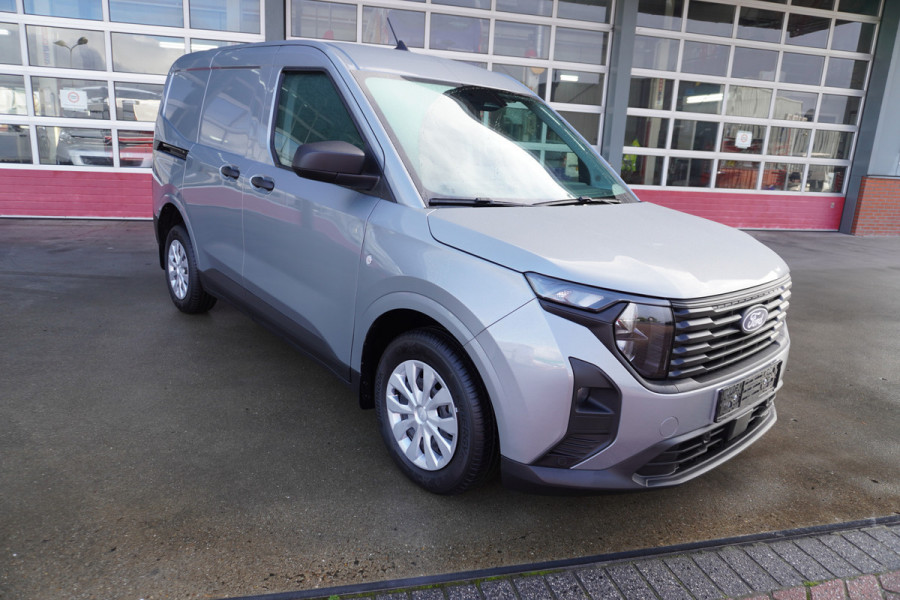 Ford Transit Courier 1.0 EcoBoost 125PK Trend Benzine Automaat NR.V200 | Airco | Cruise | Trekhaak | Apple CP- Android auto Ford Transit Courier 1.0 EcoBoost 125PK Trend Benzine Automaat NR.V200 | Airco | Cruise | Trekhaak | Apple CP- Android auto