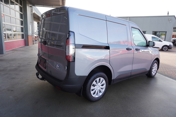 Ford Transit Courier 1.0 EcoBoost 125PK Trend Benzine Automaat NR.V200 | Airco | Cruise | Trekhaak | Apple CP- Android auto Ford Transit Courier 1.0 EcoBoost 125PK Trend Benzine Automaat NR.V200 | Airco | Cruise | Trekhaak | Apple CP- Android auto