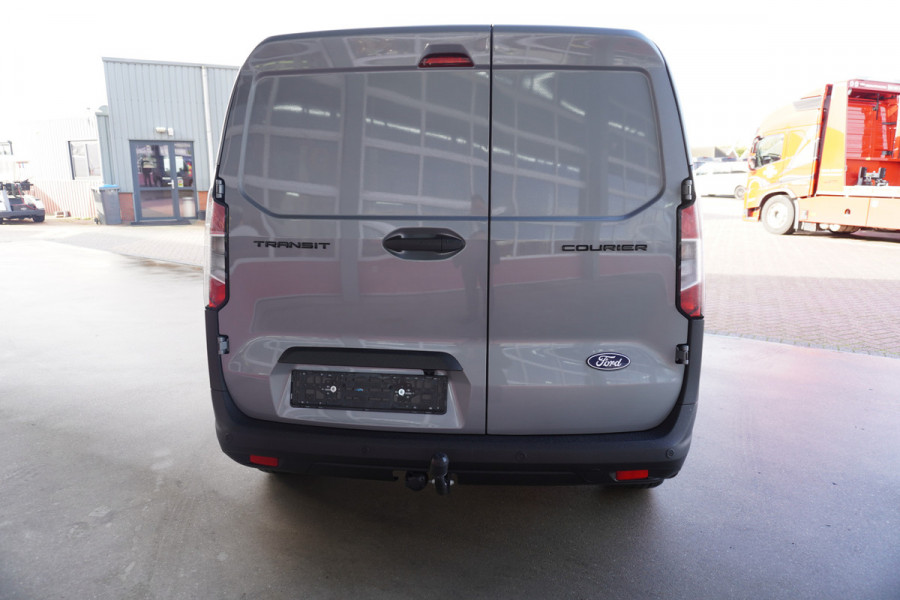 Ford Transit Courier 1.0 EcoBoost 125PK Trend Benzine Automaat NR.V200 | Airco | Cruise | Trekhaak | Apple CP- Android auto Ford Transit Courier 1.0 EcoBoost 125PK Trend Benzine Automaat NR.V200 | Airco | Cruise | Trekhaak | Apple CP- Android auto