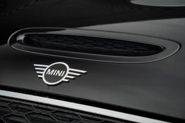 MINI Clubman 2.0 Cooper S / Aut / Leder / Stoelverwarming / Camera / LED MINI Clubman 2.0 Cooper S / Aut / Leder / Stoelverwarming / Camera / LED