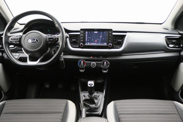 Kia Stonic 1.0 T-GDi Sports Edition Two-Tone, Camera, Apple Carplay, Cruise, PDC, Trekhaak, 17" Kia Stonic 1.0 T-GDi Sports Edition Two-Tone, Camera, Apple Carplay, Cruise, PDC, Trekhaak, 17"