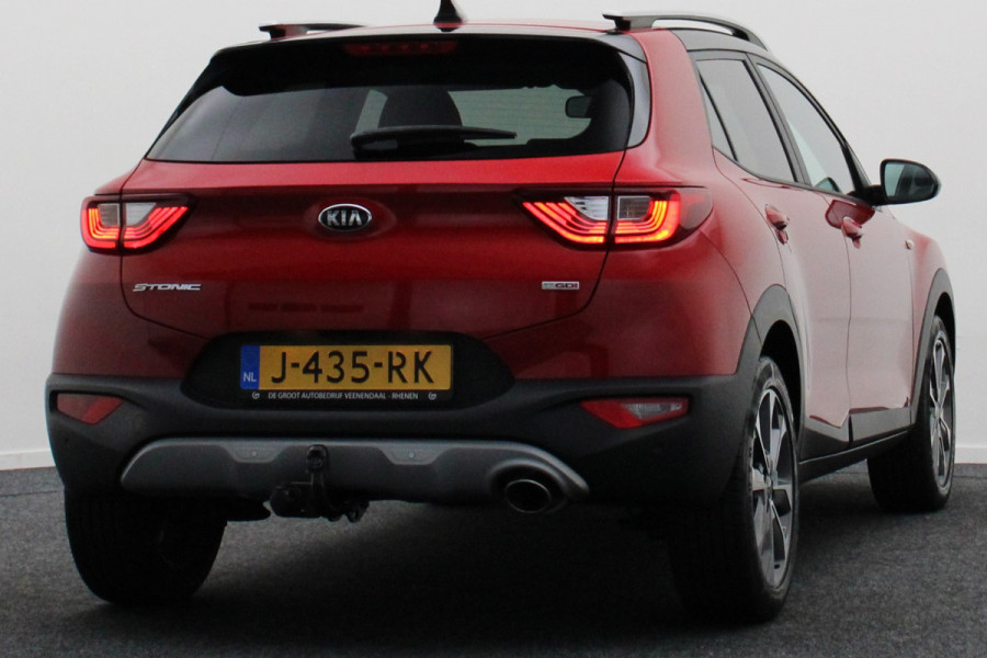 Kia Stonic 1.0 T-GDi Sports Edition Two-Tone, Camera, Apple Carplay, Cruise, PDC, Trekhaak, 17" Kia Stonic 1.0 T-GDi Sports Edition Two-Tone, Camera, Apple Carplay, Cruise, PDC, Trekhaak, 17"
