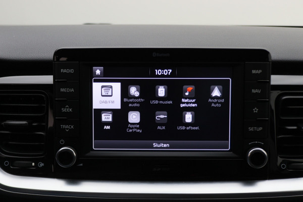 Kia Stonic 1.0 T-GDi Sports Edition Two-Tone, Camera, Apple Carplay, Cruise, PDC, Trekhaak, 17" Kia Stonic 1.0 T-GDi Sports Edition Two-Tone, Camera, Apple Carplay, Cruise, PDC, Trekhaak, 17"