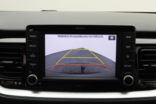 Kia Stonic 1.0 T-GDi Sports Edition Two-Tone, Camera, Apple Carplay, Cruise, PDC, Trekhaak, 17" Kia Stonic 1.0 T-GDi Sports Edition Two-Tone, Camera, Apple Carplay, Cruise, PDC, Trekhaak, 17"