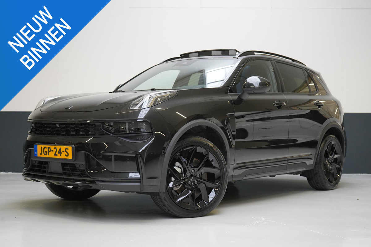 Lynk & Co 01 1.5 | Zwart optiek | Panoramadak | Navigatie | Memory | Apple CarPlay Lynk & Co 01 1.5 | Zwart optiek | Panoramadak | Navigatie | Memory | Apple CarPlay
