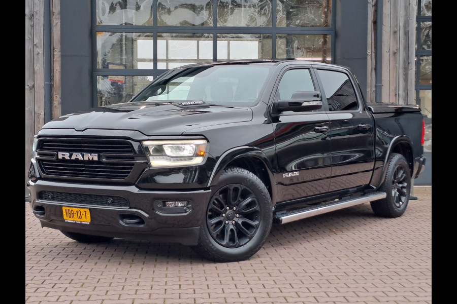 Dodge Ram 1500 5.7 V8 4x4 Crew Cab Laramie | Pano | Trekhaak | Leder | Stoelverwarming/ventilatie | Keyless | Camera | Sidesteps | Navi | Stuurverwarming |