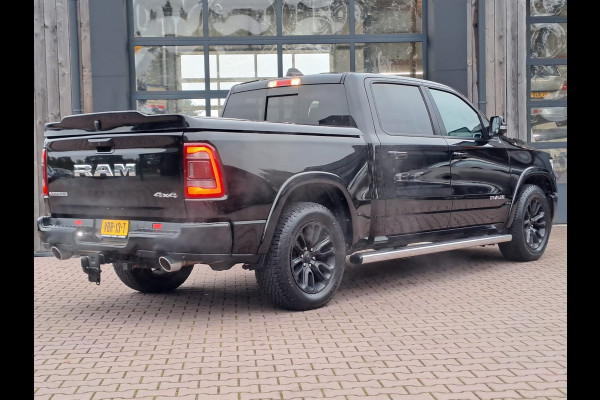 Dodge Ram 1500 5.7 V8 4x4 Crew Cab Laramie | Pano | Trekhaak | Leder | Stoelverwarming/ventilatie | Keyless | Camera | Sidesteps | Navi | Stuurverwarming |
