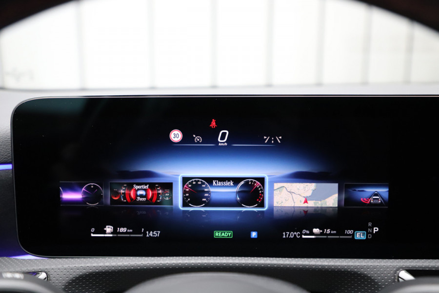 Mercedes-Benz A-Klasse 250 e AMG Aut8 | 218PK | Sfeerverlichting | Keyles-go | Stuurwielverwarming | Multi-beam | Stoelverw. | 2023.