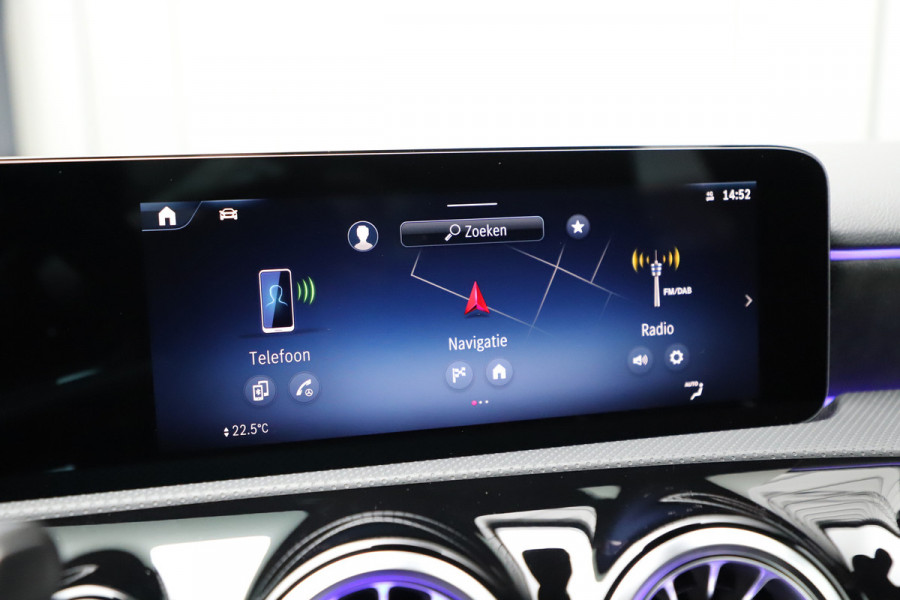 Mercedes-Benz A-Klasse 250 e AMG Aut8 | 218PK | Sfeerverlichting | Keyles-go | Stuurwielverwarming | Multi-beam | Stoelverw. | 2023.
