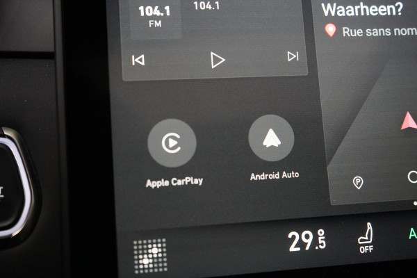 Lynk & Co 01 1.5 | Zwart optiek | Panoramadak | Navigatie | Memory | Apple CarPlay Lynk & Co 01 1.5 | Zwart optiek | Panoramadak | Navigatie | Memory | Apple CarPlay